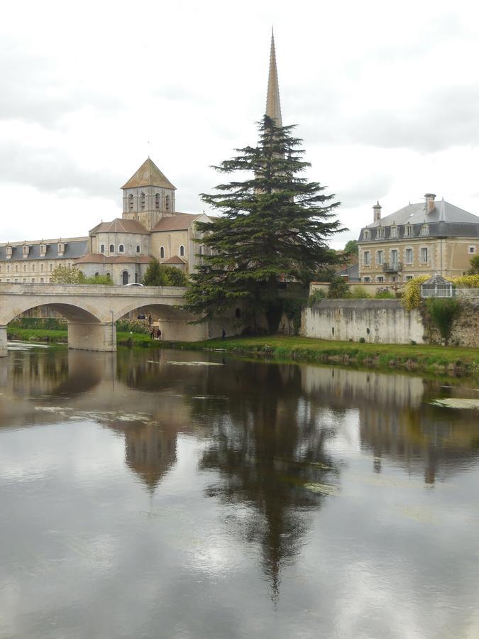 Hotel De L'Abbaye Saint-Savin  Exterior foto